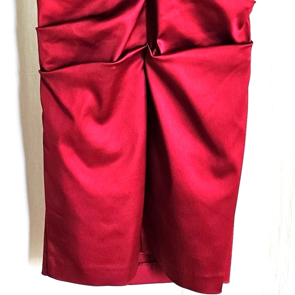 🇨🇦 Le Chateau Strapless Red Satin Dress - Picture 6 of 16